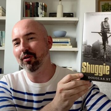 स्कॉटलैंड के लेखक डगलस स्टुअर्ट को उनकी किताब ‘शगी बेन’ के लिए बुकर पुरस्कार