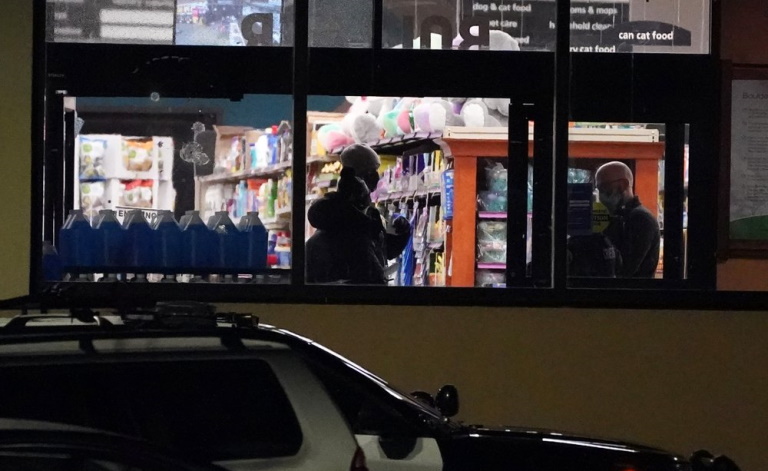 अमेरिकी शहर कोलोराडो के एक सुपरमार्केट में गोलीबारी, 10 लोगों की मौत