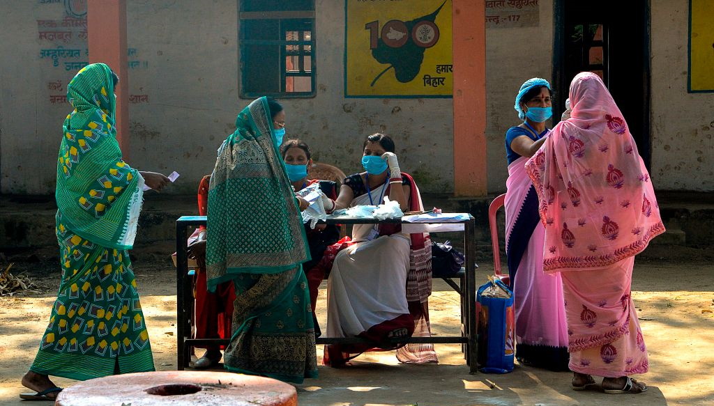 बंगाल समेत 5 राज्यों में मतदान जारी, जानें अब तक कहां कितने हुए मतदान