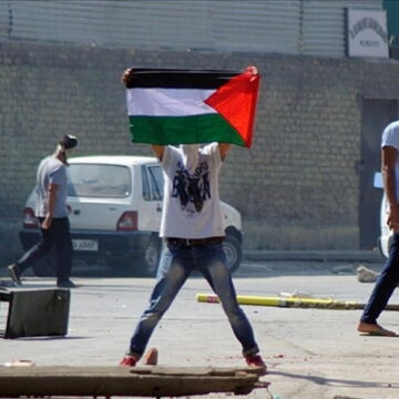 फिलिस्तीन के समर्थन में प्रोटस्ट करने वाले 21 कश्मीरियों को पुलिस ने किया गिरफ्तार