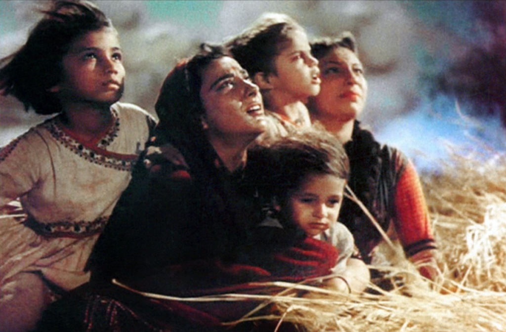 महबूब खान की फिल्म 'मदर इंडिया' हर किसी को क्यों देखनी चाहिए!