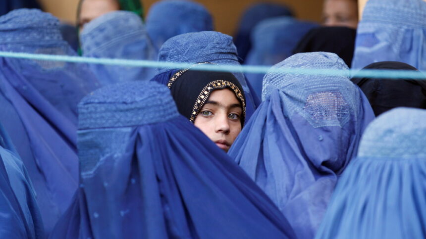 तालिबान ने किया ‘आम माफी’ का एलान, महिलाओं से सरकार में शामिल होने की अपील