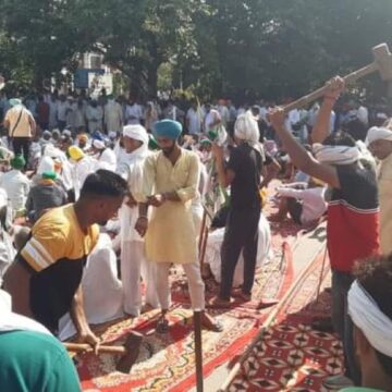 करनाल सचिवालय के सामने किसानों ने डाला पक्का तंबू, राहुल गांधी बोले- हर-हर अन्नदाता, घर-घर अन्नदाता