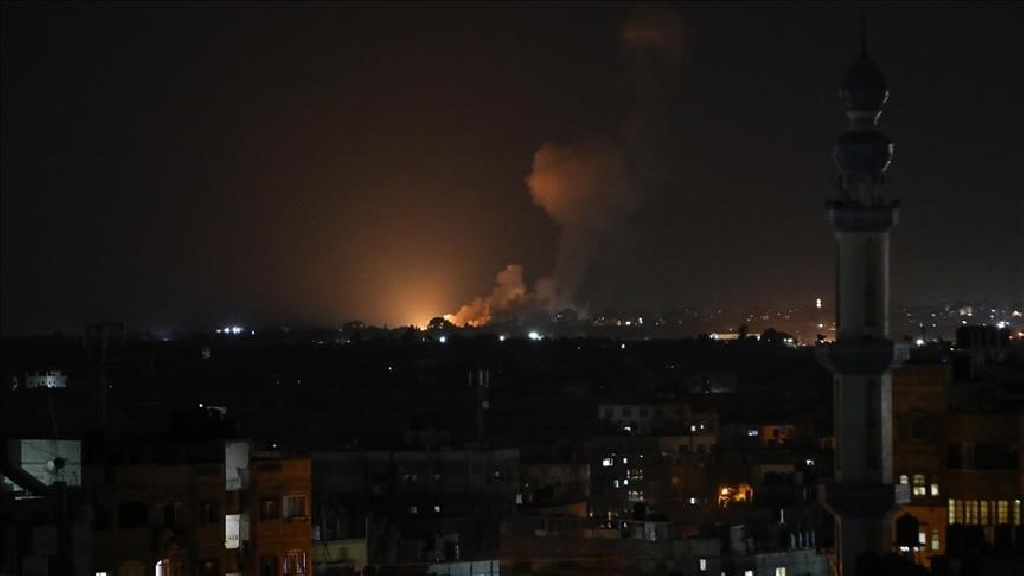 इस्राइल ने एक बार फिर फिलिस्तीनी क्षेत्र गाज़ा पर हमला