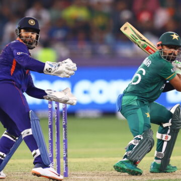 पाकिस्तान के हाथों T20 क्रिकेट विश्व कप का अपना पहला मैच भारत हारा