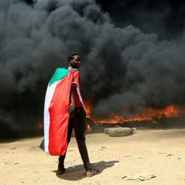 सूडान की सेना ने अंतरिम सरकार का किया तख्तापलट, PM समेत दूसरे नेता गिरफ्तार