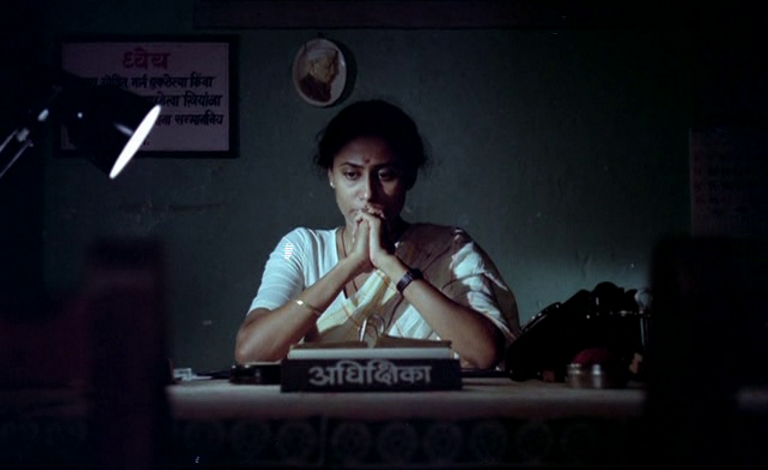 अस्मिता और पारिवारिकता के बीच सामंजस्य का है जब्बार पटेल की फिल्म 'सुबह'