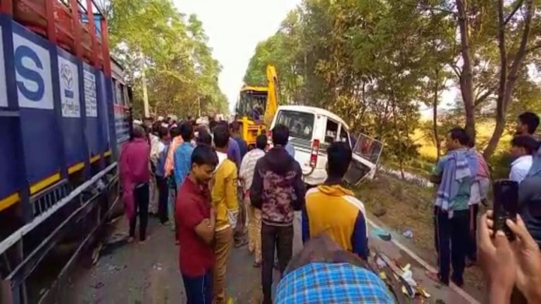 सड़क हादसे में सुशांत सिंह राजपूत के 5 रिश्तेदारों की मौत